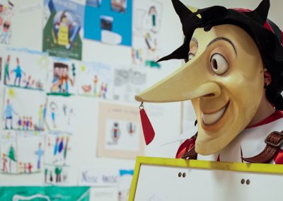 Ritratto del Bertol durante la visita alle scuole